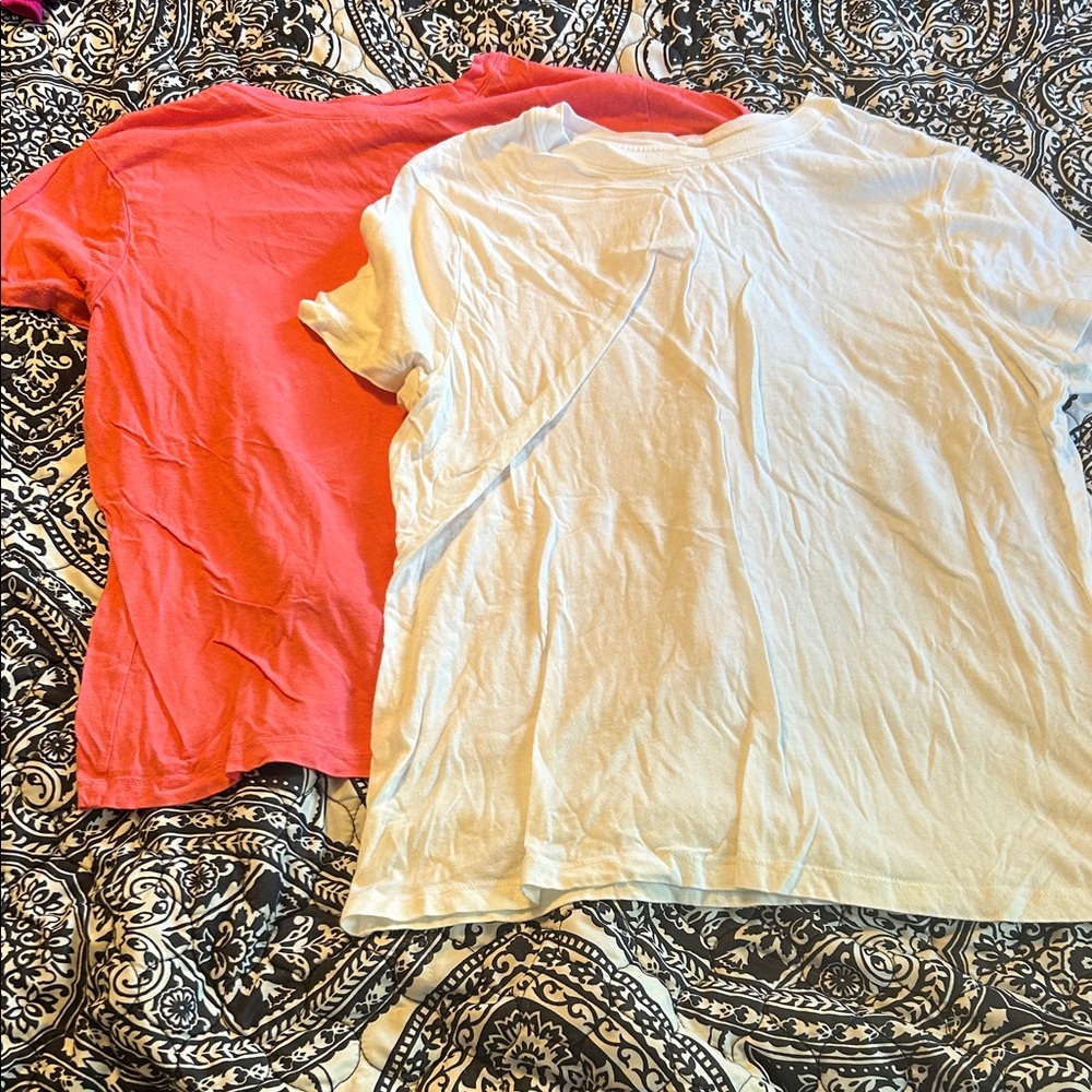 a new day' NWOT Coral and White Short Sleeve Tees